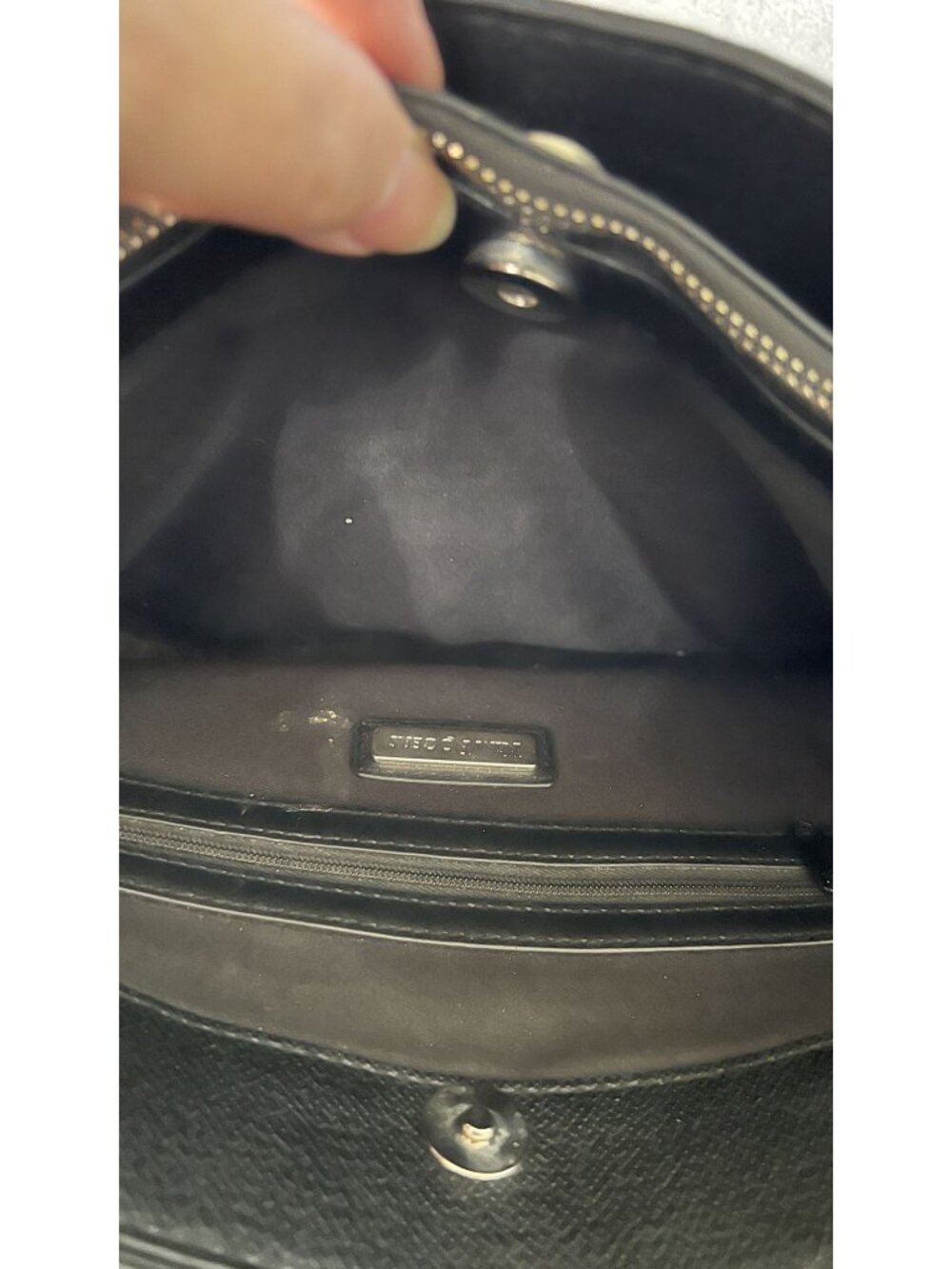 Kim Rogers Black Faux Pebbled Leather Shoulder Bag With Multiple Compartments - Picture 5 of 6